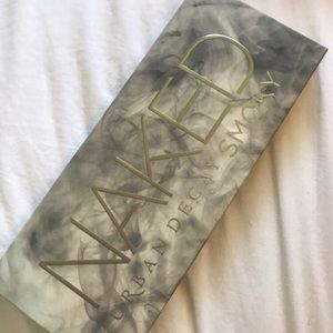 Urban Decay Naked Smoky Palette